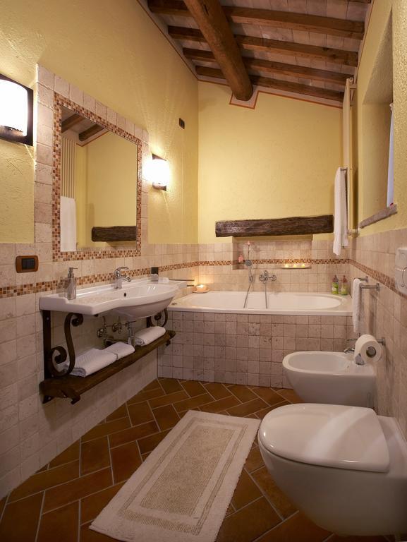 Casale Favilluta Casa de hóspedes Petrignano Quarto foto